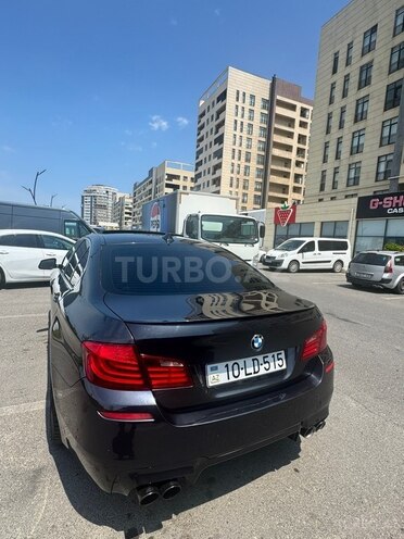 BMW 528-2