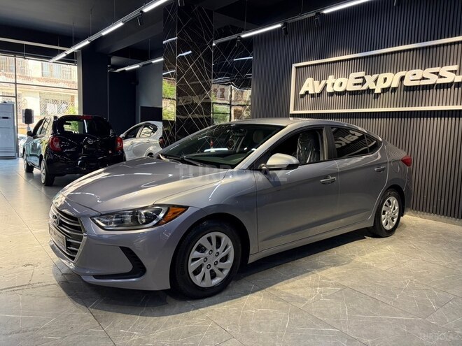 Hyundai Elantra-7