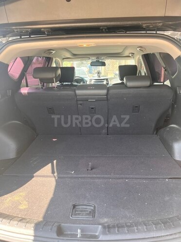 Hyundai Santa Fe-6