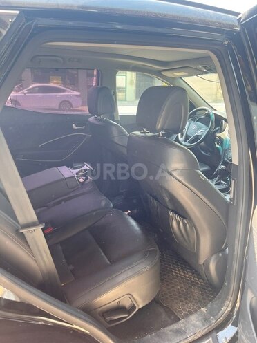 Hyundai Santa Fe-4