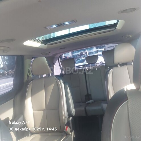 Kia Carnival-3