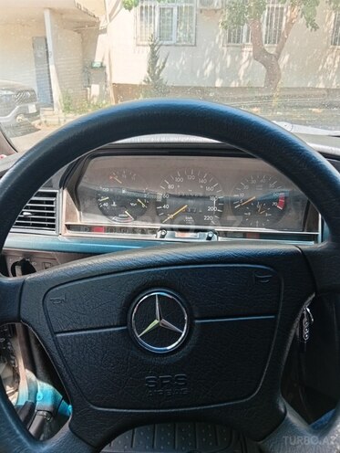 Mercedes 190-9