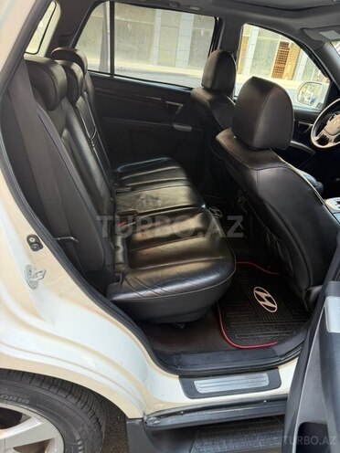 Hyundai Santa Fe-6