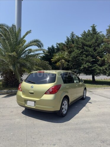 Nissan Tiida-6