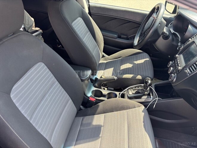 Kia Forte-4