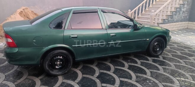 Opel Vectra-11
