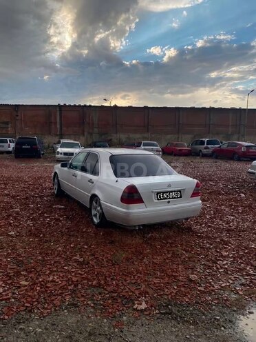 Mercedes C 200-7