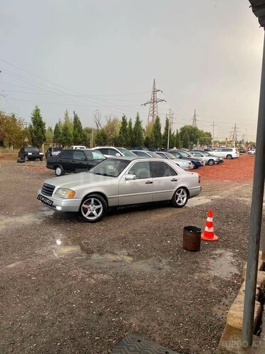 Mercedes C 200-9
