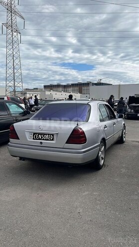Mercedes C 200-10