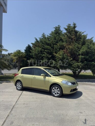 Nissan Tiida-7