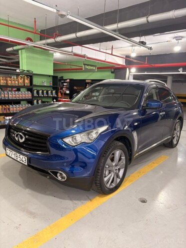 Infiniti FX35-1