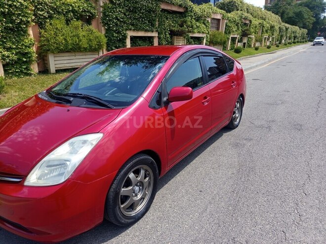 Toyota Prius-4