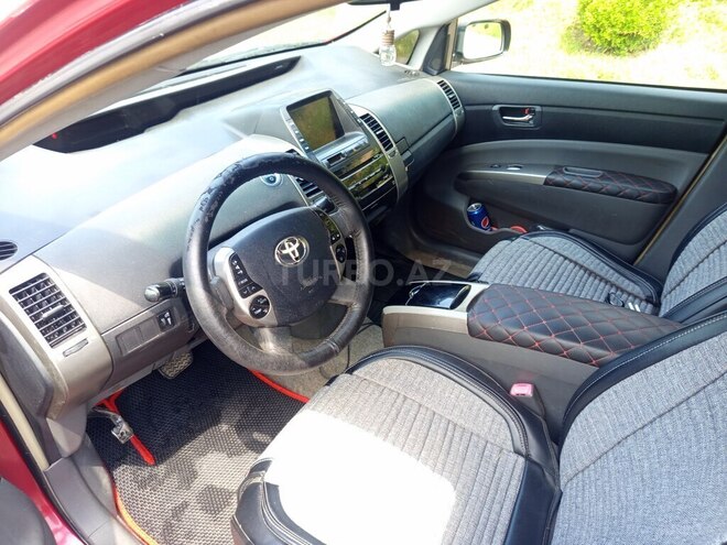Toyota Prius-6