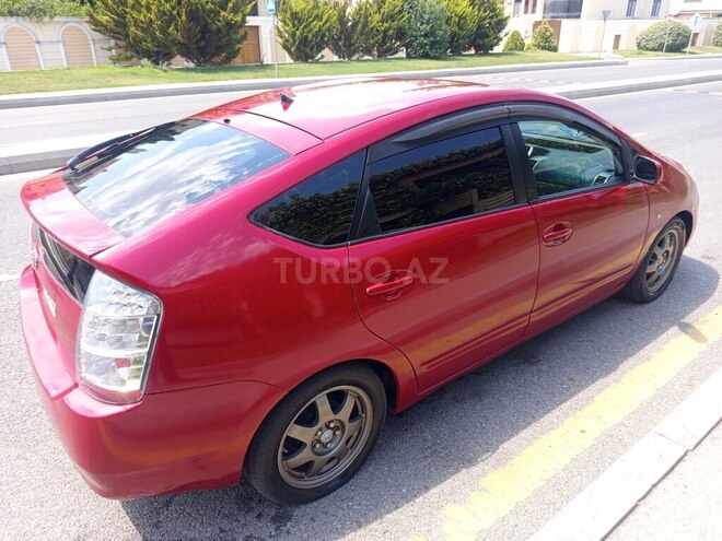 Toyota Prius-5