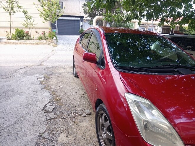 Toyota Prius-10
