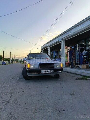 Mercedes 190-6