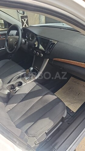 Hyundai Sonata-4