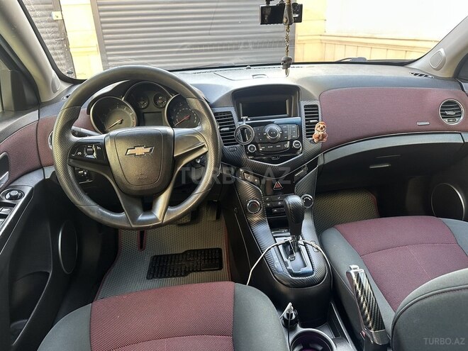 Chevrolet Cruze-14