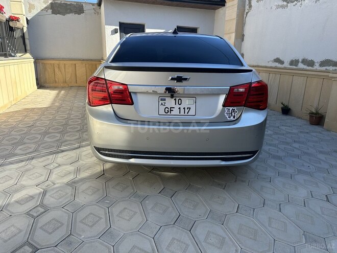 Chevrolet Cruze-18