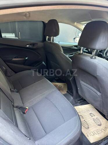 Chevrolet Cruze-3