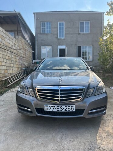 Mercedes E 200-4