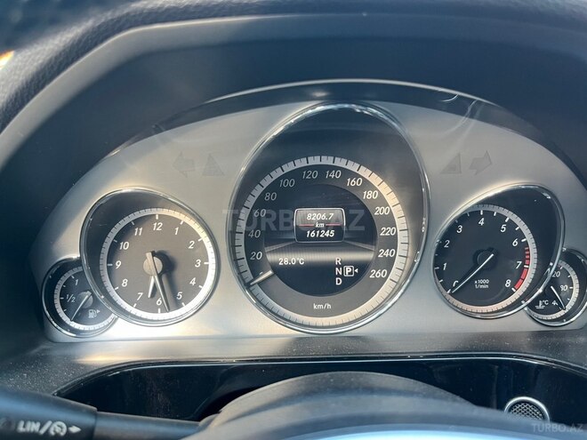 Mercedes E 200-9