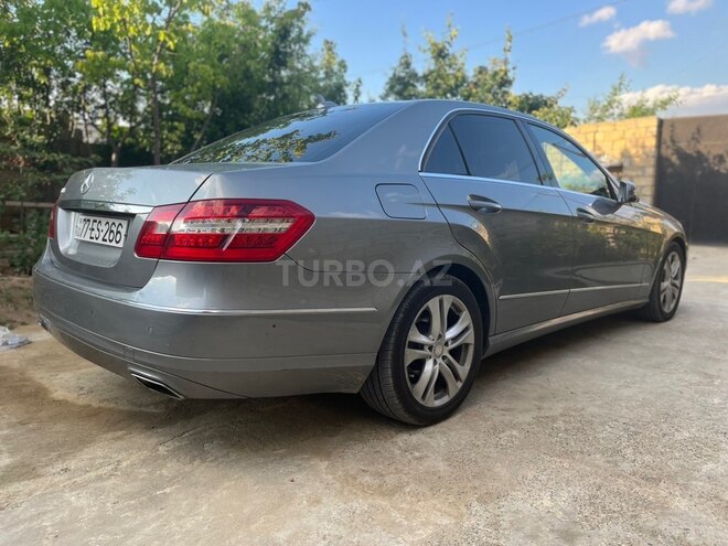 Mercedes E 200-5