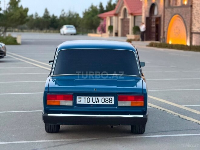 LADA (VAZ) 2107-2