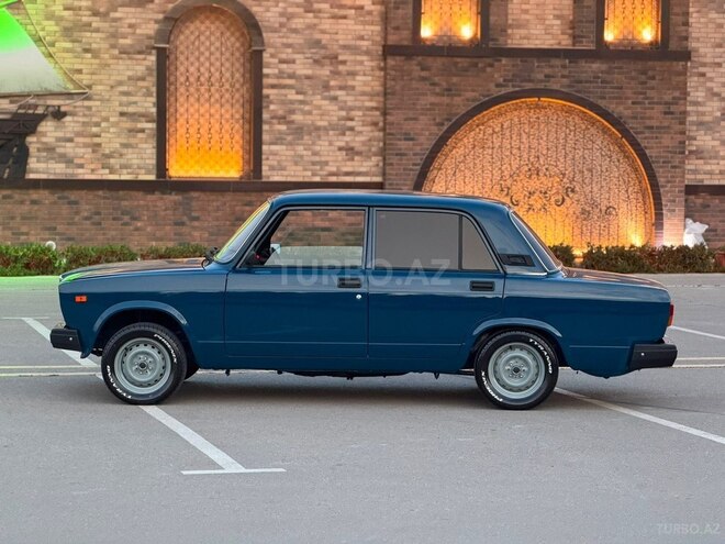 LADA (VAZ) 2107-10