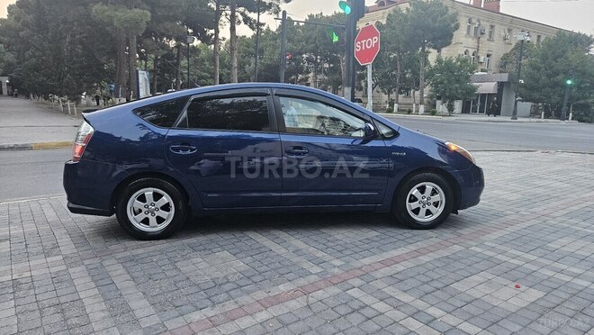 Toyota Prius-8