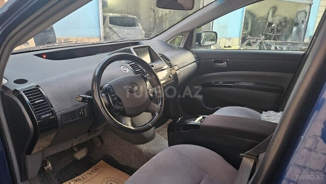 Toyota Prius-16