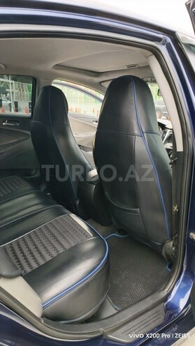 Hyundai Sonata-18