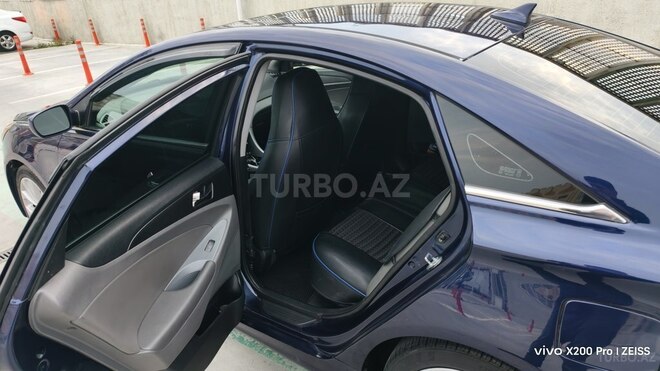 Hyundai Sonata-17