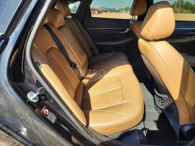 Hyundai Sonata-8