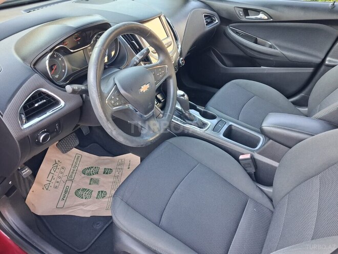 Chevrolet Cruze-11