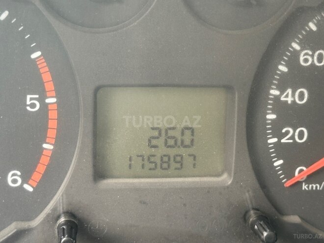Ford Transit-9