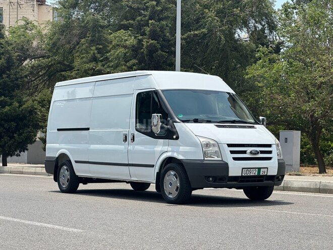 Ford Transit-2