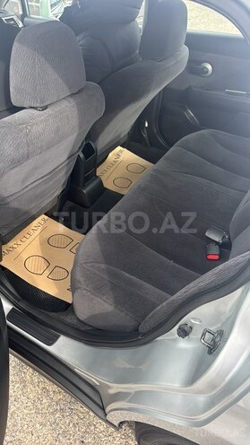 Nissan Tiida-7