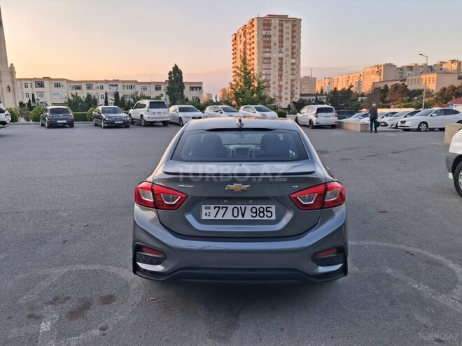 Chevrolet Cruze-2