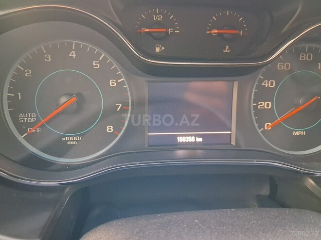 Chevrolet Cruze-12