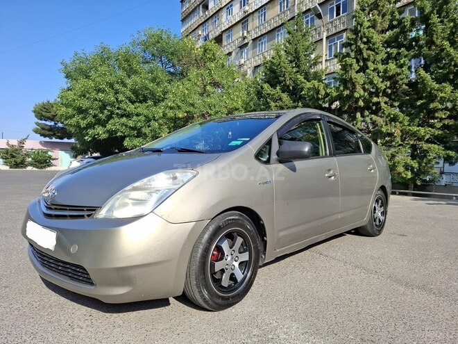 Toyota Prius-9