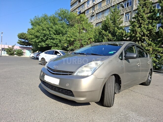Toyota Prius-3