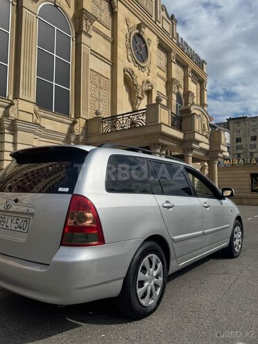 Toyota Corolla-8