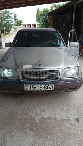 Mercedes C 200-1