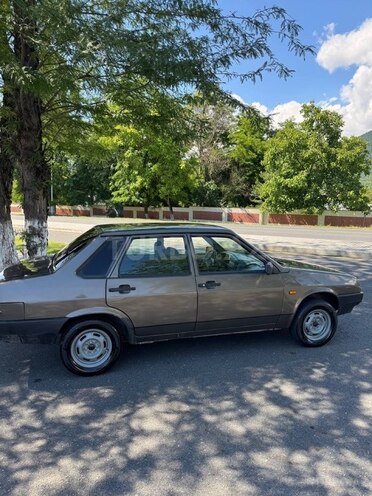 LADA (VAZ) 21099-4