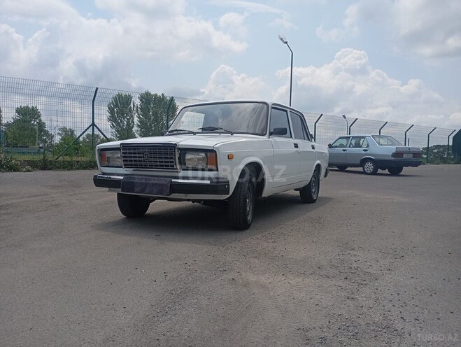 LADA (VAZ) 2107-4