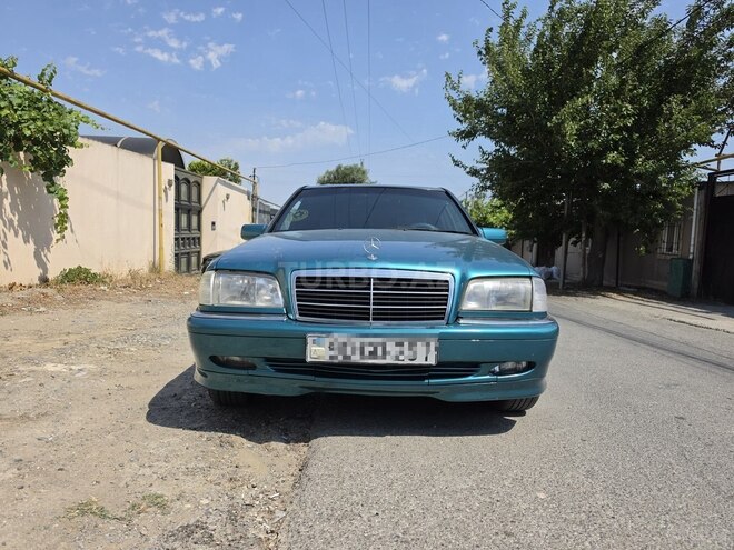 Mercedes C 240-1