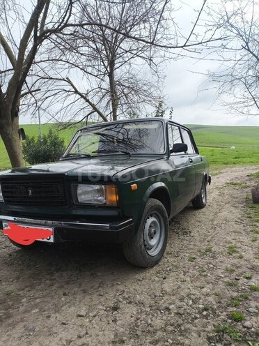 LADA (VAZ) 2107-1
