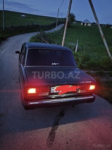 LADA (VAZ) 2107-2