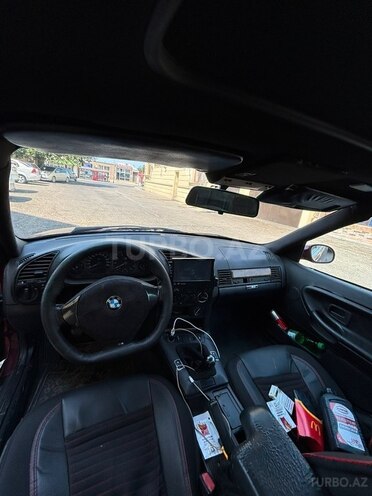BMW 320-6